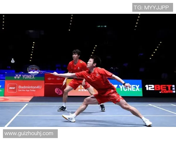 成都羽毛球队与重庆羽毛球队赛后复盘分析个人能力对比与表现总结