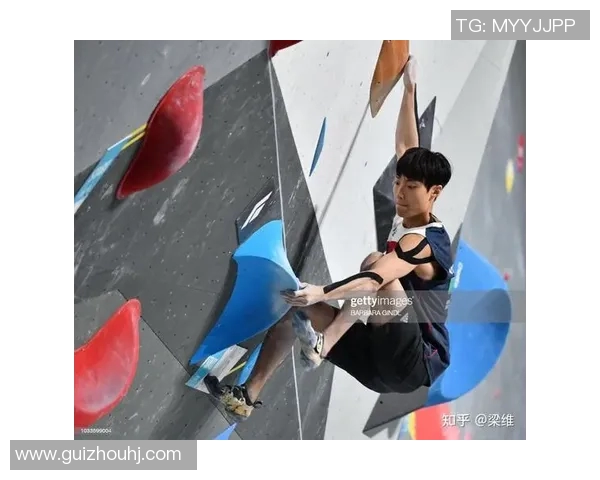 武汉攀岩队在世界街舞大赛中的团队协作表现精彩点评与分析