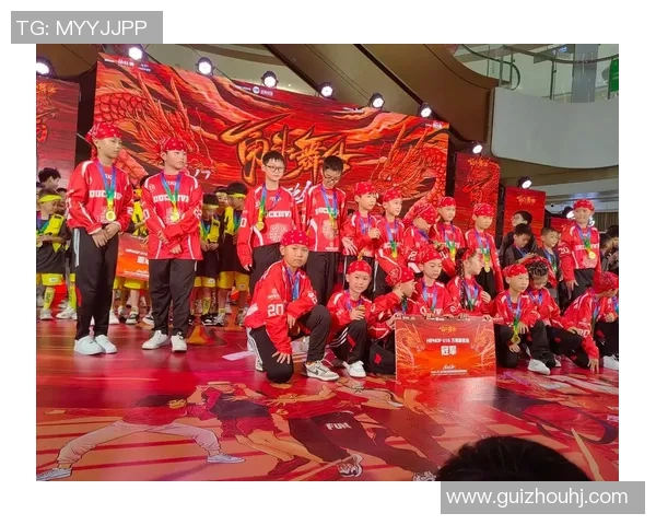 街舞文化探秘：上海街舞队包夹技艺与团队默契的深层解析