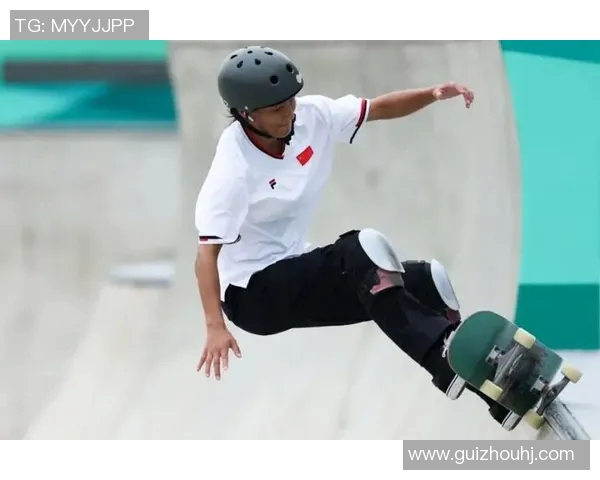 重庆滑板队战术揭秘：滑板巨献背后的团队默契与技巧分析