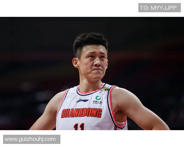 周鹏：从篮球场上的拼搏者到生活中的奋斗榜样，激励无数年轻人追逐梦想