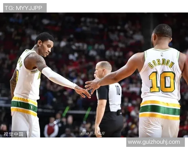 火箭与雄鹿激情对决2020年8月3日全程在线直播精彩瞬间回顾