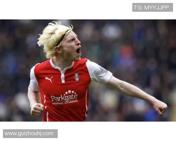 福利特与罗瑟汉姆激战正酣谁能在赛场上笑到最后